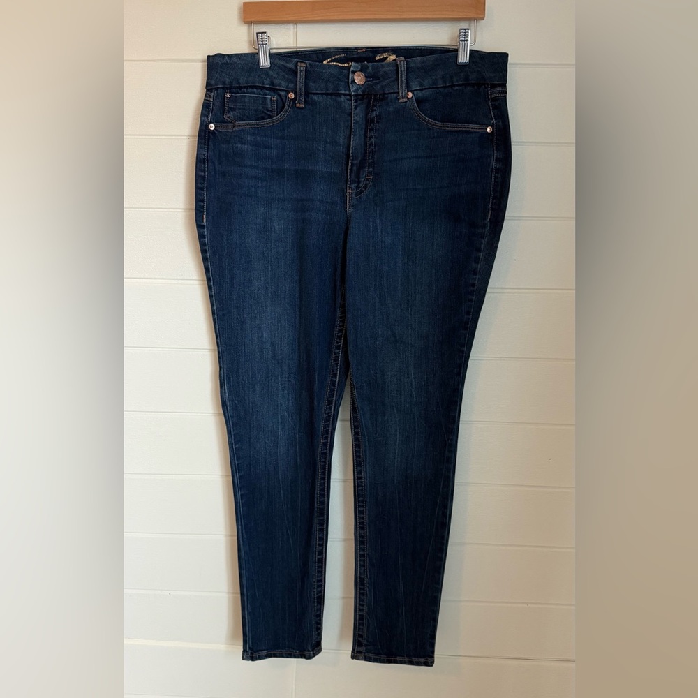 SEVEN 7 Jeans Size 14 Medium Denim Wash